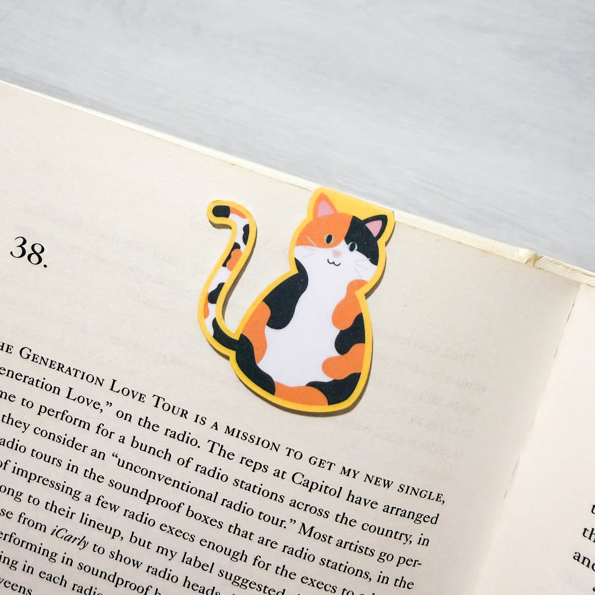 Calico "Tommy" Kitty Magnetic Bookmark